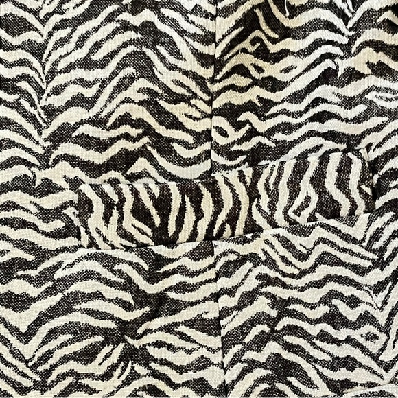 Dana Buchman Zebra Print Cropped Blazer Sz 10 - Picture 11 of 13